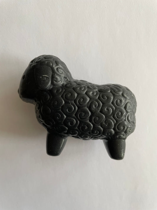 Schafmilch-Seife schwarzes Schaf